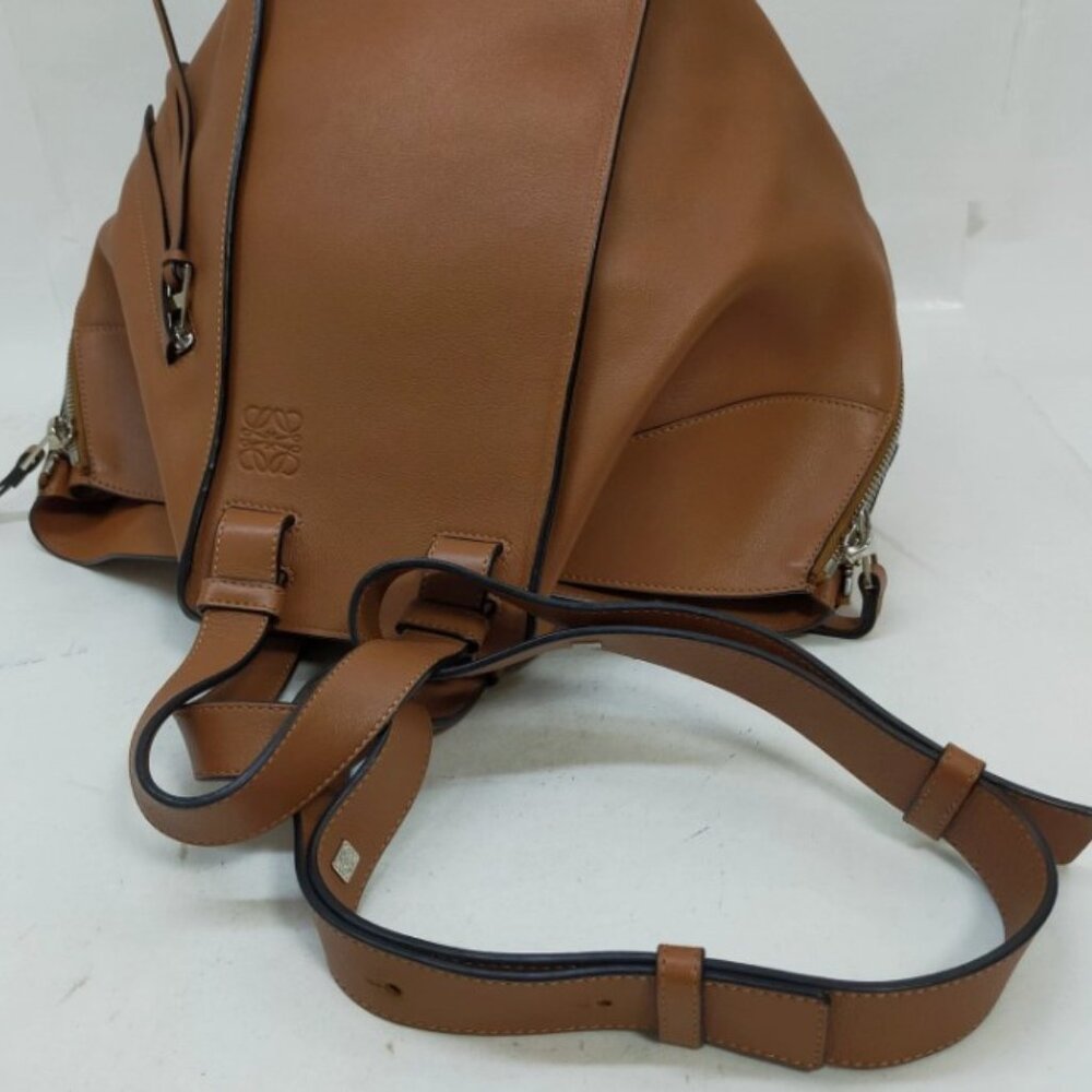 LOEWE Hammock bag in Classic Calfskin Tan